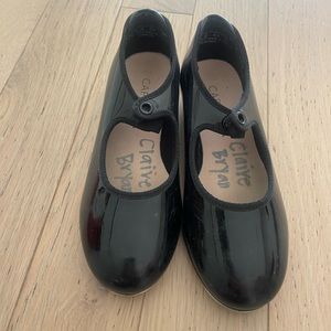 Capezio Tap Shoes Size 13.5